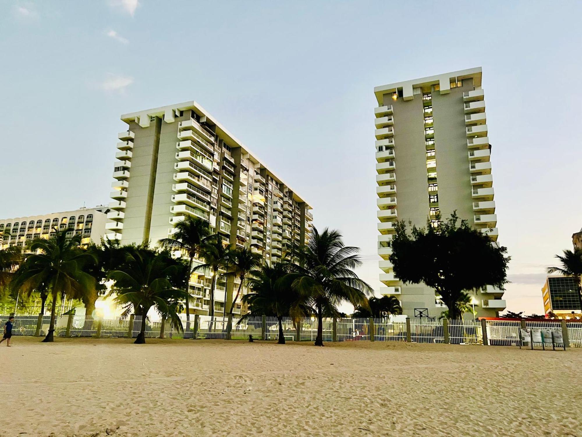 Ocean View Apt On Isla Verde In A 14Th Floor San Juan Eksteriør billede