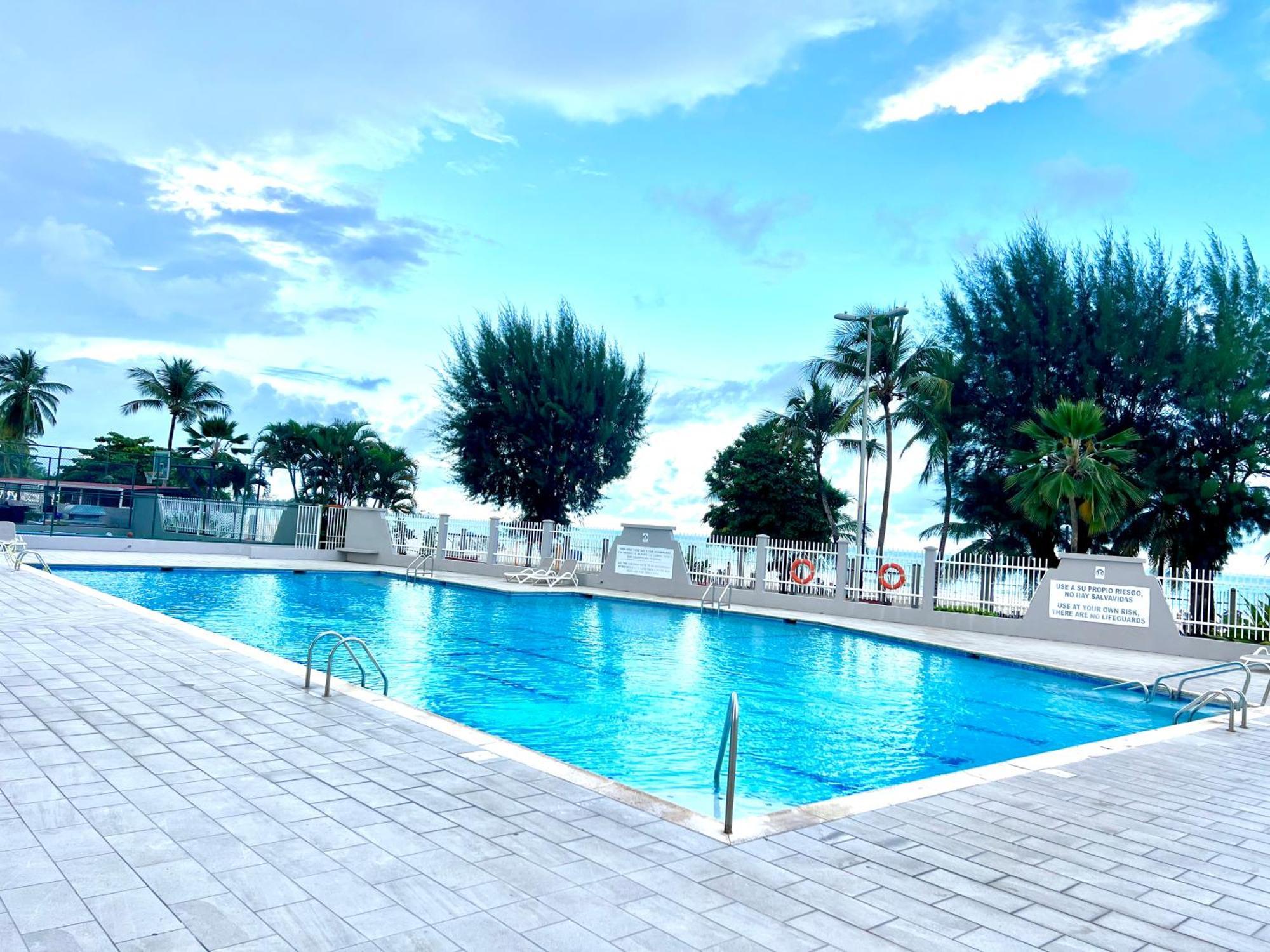 Ocean View Apt On Isla Verde In A 14Th Floor San Juan Eksteriør billede