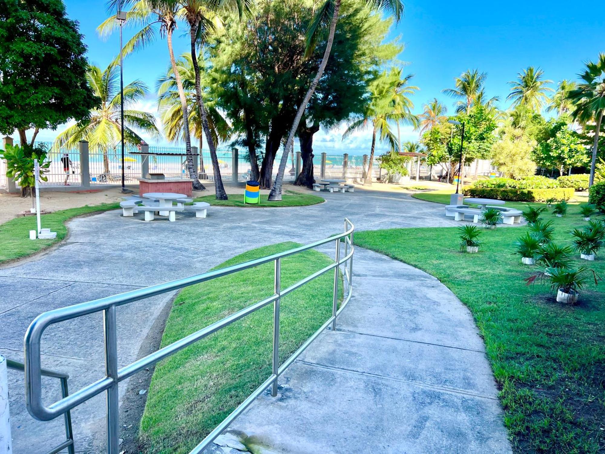 Ocean View Apt On Isla Verde In A 14Th Floor San Juan Eksteriør billede